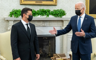 У Зеленского сообщили время начала переговоров с Байденом