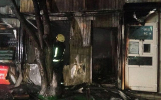 В Киеве в новогоднюю ночь вспыхнули киоски: новые подробности