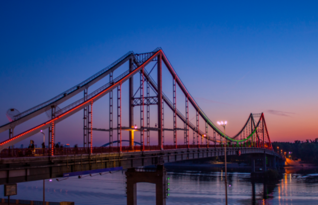 В Киеве хотят построить два новых моста через Днепр: что известно