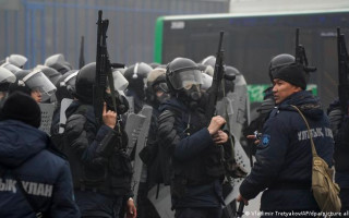 В столице Казахстана ввели режим чрезвычайного положения: что происходит