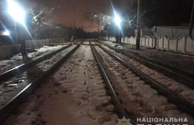 Трагедия в Запорожье: пассажирский поезд насмерть сбил женщину