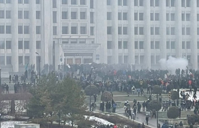 Штурм в Алматы: были убиты десятки протестующих