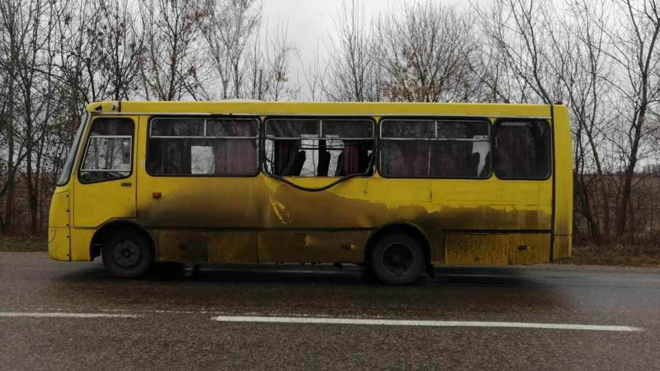 Под Киевом маршрутка с пассажирами врезалась в грузовик: есть пострадавшие