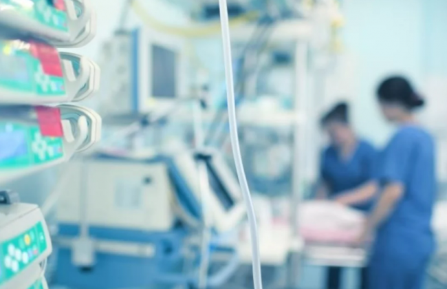 Стало известно, какая группа людей тяжелее переносит коронавирус