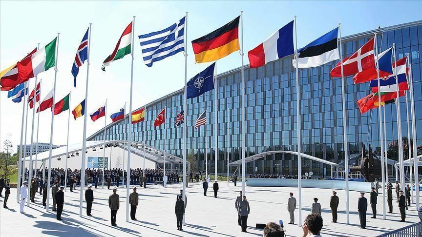 Главы МИД стран НАТО провели внеочередное заседание перед переговорами с РФ