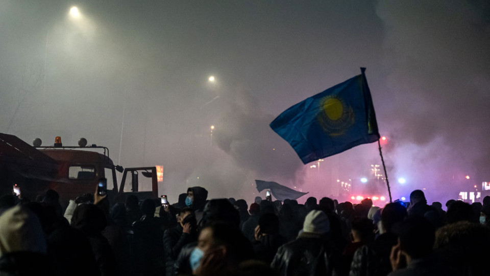 Протесты в Казахстане: число задержанных превысило 4 400 человек