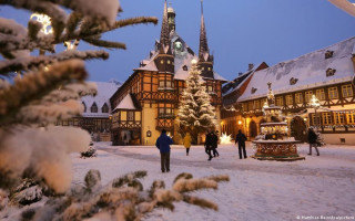 Германия ужесточает карантин: это касается работы баров и ресторанов