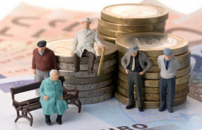 Хто із січня отримуватиме підвищену пенсію: назвали категорії громадян