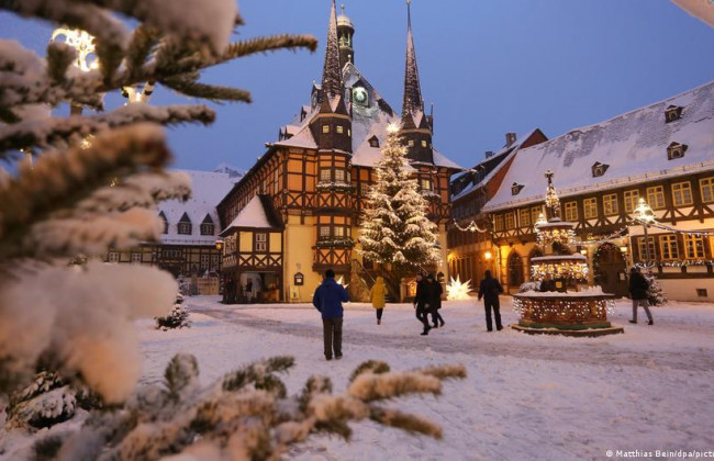 Германия ужесточает карантин: это касается работы баров и ресторанов