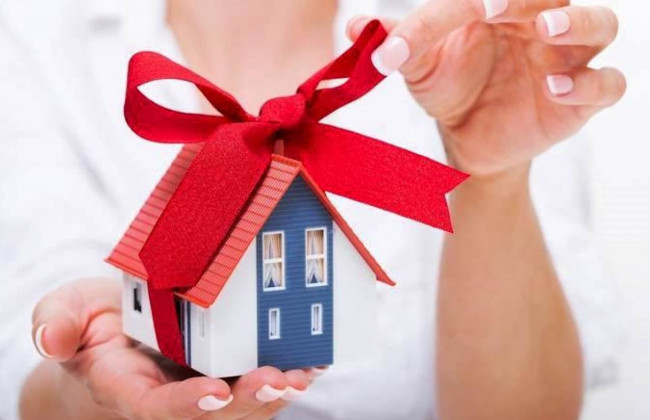 Договір дарування: за яких умов дарувальник має право вимагати його розірвання