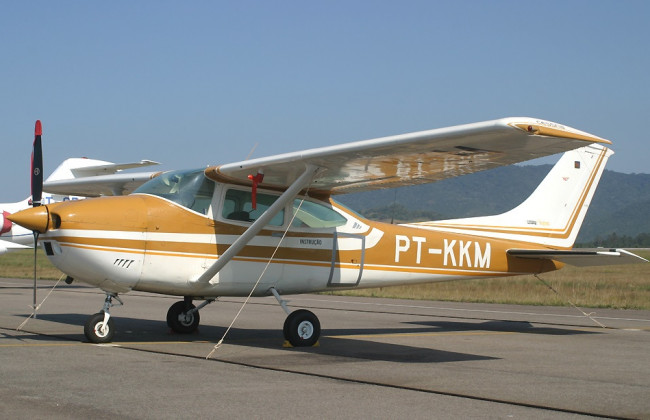 В Закарпатской области аэроплан совершил аварийную посадку: есть пострадавшие