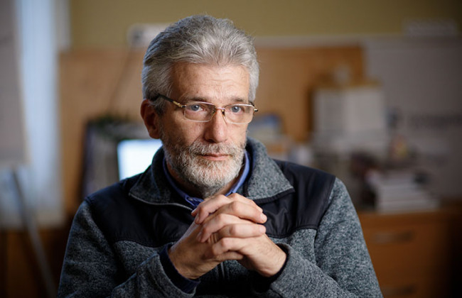 Попросили цигарку: у Києві побили і пограбували журналіста Андрія Куликова