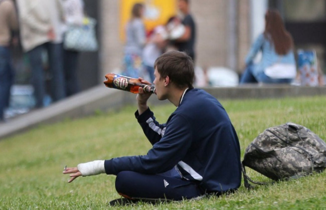 Оприлюдено закон, який встановлює жорсткі обмеження щодо паління в публічних місцях та торгівлі алкогольними напоями