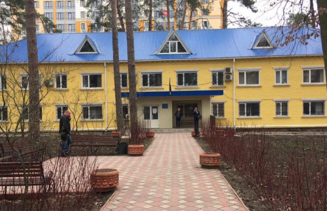 Судью пообещали облить кислотой и изувечить