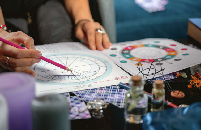 Повышение или смена профессии: карьера этих знаков зодиака взлетит в 2022 году