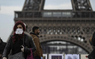 Почти 400 тысяч: во Франции новый рекорд по заболеваемости COVID-19 за сутки