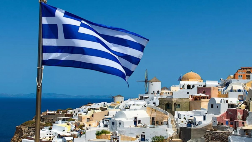 Греция одобрила введение четвертой дозы вакцины, но прививку смогут получить не все