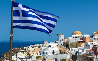 Греция одобрила введение четвертой дозы вакцины, но прививку смогут получить не все