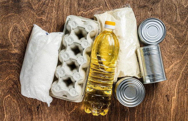 Уряд обмежить торговельну надбавку на деякі продукти харчування, зокрема на цукор, молоко та олію