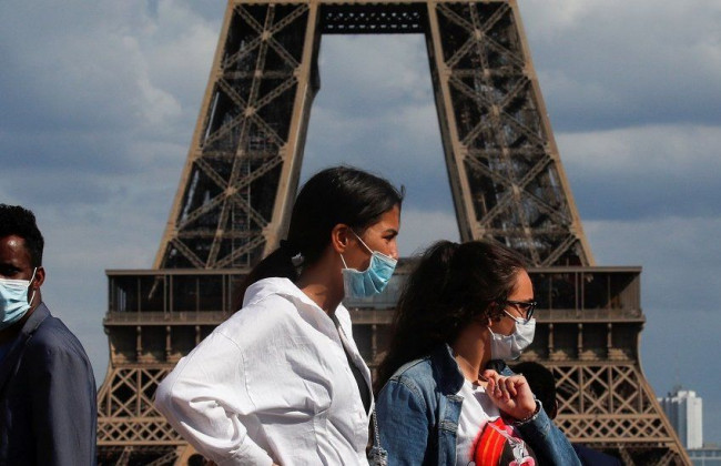 Во Франции принимают новые меры против COVID-19: подробности