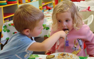 Не разрабатывал меню для садиков: Клопотенко ответил на волну хейта о детском питании