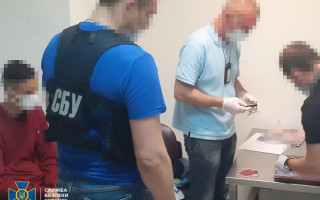 Вынесен приговор наркокурьеру, который пытался ввезти в Украину партию кокаина на 10 млн гривен