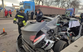 Смертельное ДТП под Одессой: тело погибшей пришлось доставать спасателям