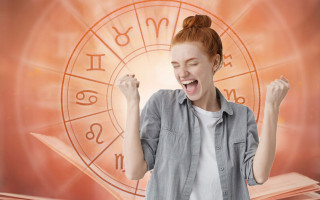Назвали знаки зодиака, которым улыбнется удача в 2022 году