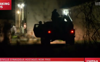 В США мужчина захватил заложников в синагоге: слышны выстрелы