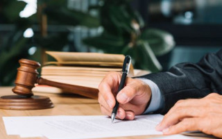 Несвоєчасне повідомлення орендаря про намір поновлення договору: постанова КГС ВС