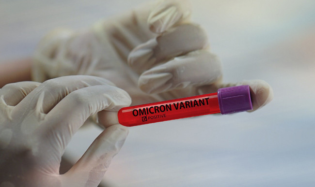 Человек с «Омикроном» может заразить 100 человек: что нужно знать