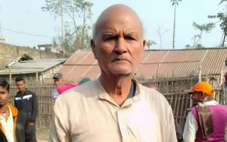 Говорит, что избавился от боли в суставах: в Индии пенсионер нелегально вакцинировался от COVID 12 раз