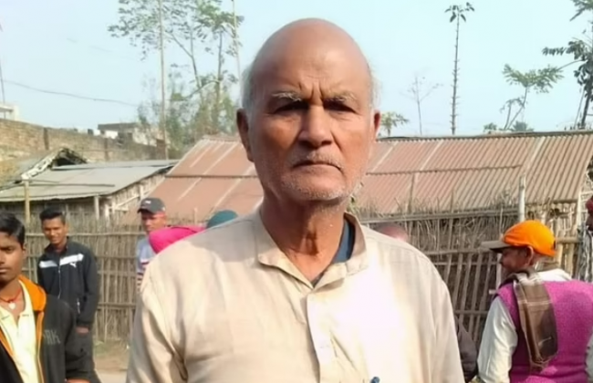 Говорит, что избавился от боли в суставах: в Индии пенсионер нелегально вакцинировался от COVID 12 раз