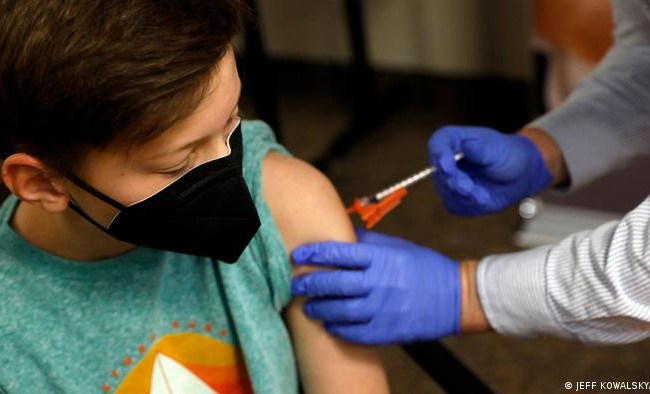 МОЗ спростило доступ підлітків до вакцинації від COVID-19