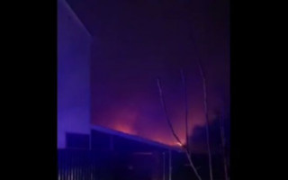 В Киеве сгорел жилой дом: появилось видео момента пожара