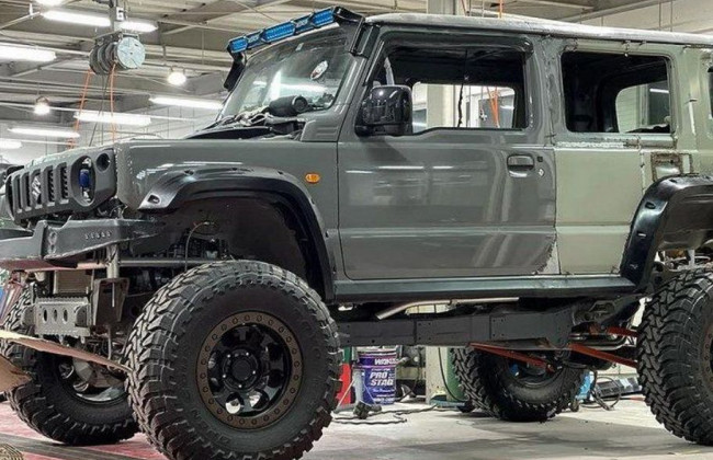 Маленький Suzuki Jimny превратили в огромный внедорожник