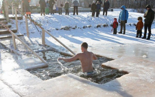 В Днепре и Херсоне перекроют центральные улицы из-за крестного хода на Крещение