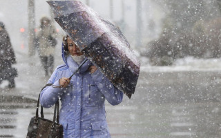 Непогода в Украине: обесточены почти 350 населенных пунктов