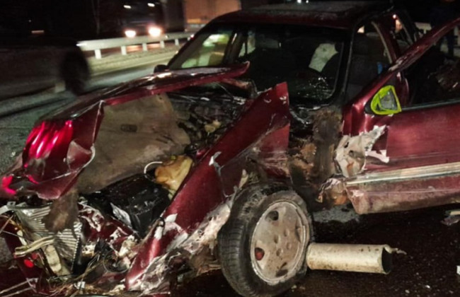 Серьезное ДТП на трассе Киев–Чоп: пьяный водитель с ребенком в салоне влетел в отбойник, фото