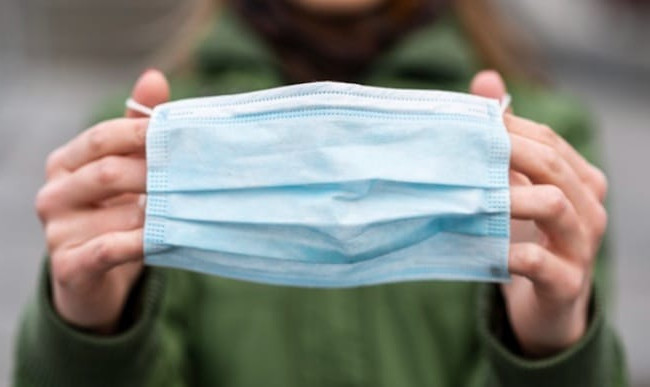 В Британии отменили COVID-паспорта и масочный режим