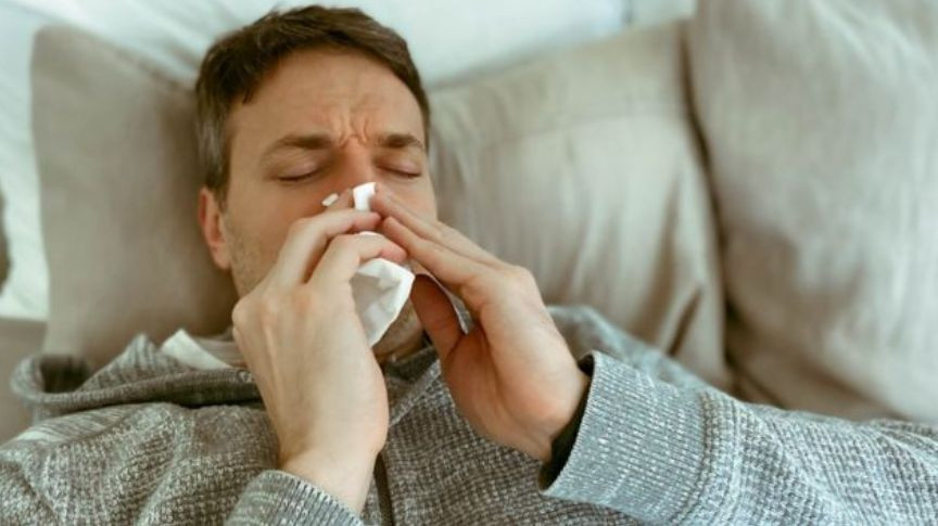 Ученые объяснили, почему во время коронавируса пропадает запах и вкус