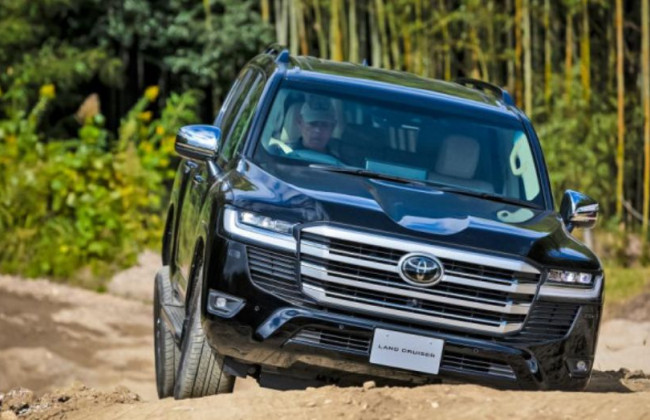 Ждать нужно долго: Toyota предупредила о задержке с поставкой Land Cruiser