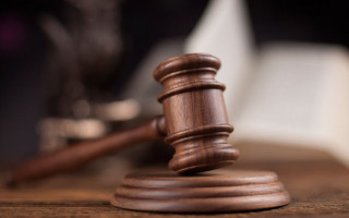 Махінації з тендерами: викрито та затримано посадовицю Южненської міськради