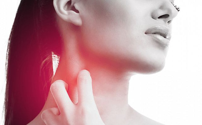 Назвали симптом, позволяющий выявить штамм «Омикрон» до теста