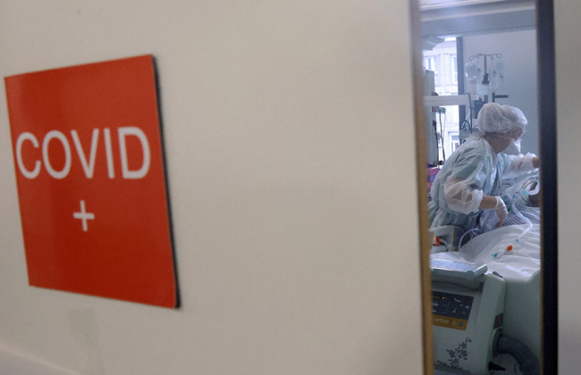 Ученые сообщили, в чем опасность заражения коронавирусом «Омикрон»