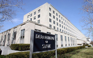 Госдеп разрешил выезд госслужащих США и обязал выехать членов их семей из посольства в Киеве