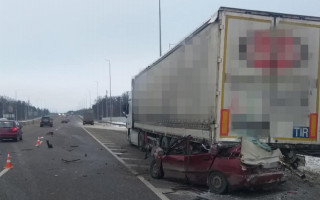 Смертельное ДТП под Киевом: погибло трое людей