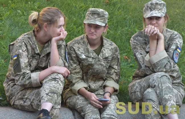 Военнообязанные по закону Зеленского женщины: Вениславский «повесил» всю вину на Минобороны