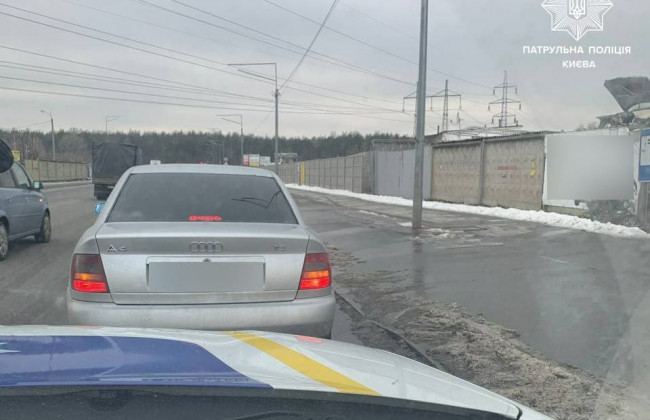 Патрульні Києва виявили «автомобіль-двійник»: деталі