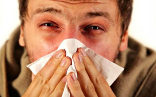 Насморк, боли в горле и голове: назвали 5 самых частых симптомов штамма «Омикрон»